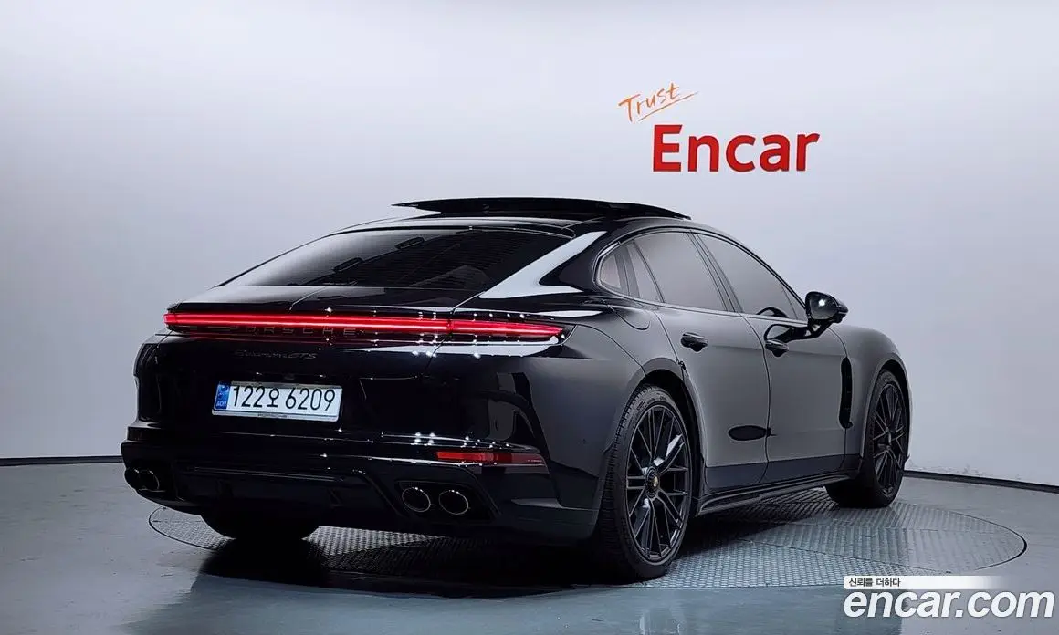 Porsche Panamera 2025 4.0 автомат (гидро), фото 2 Porsche Panamera 2025 4.0 автомат (гидро), фото 2