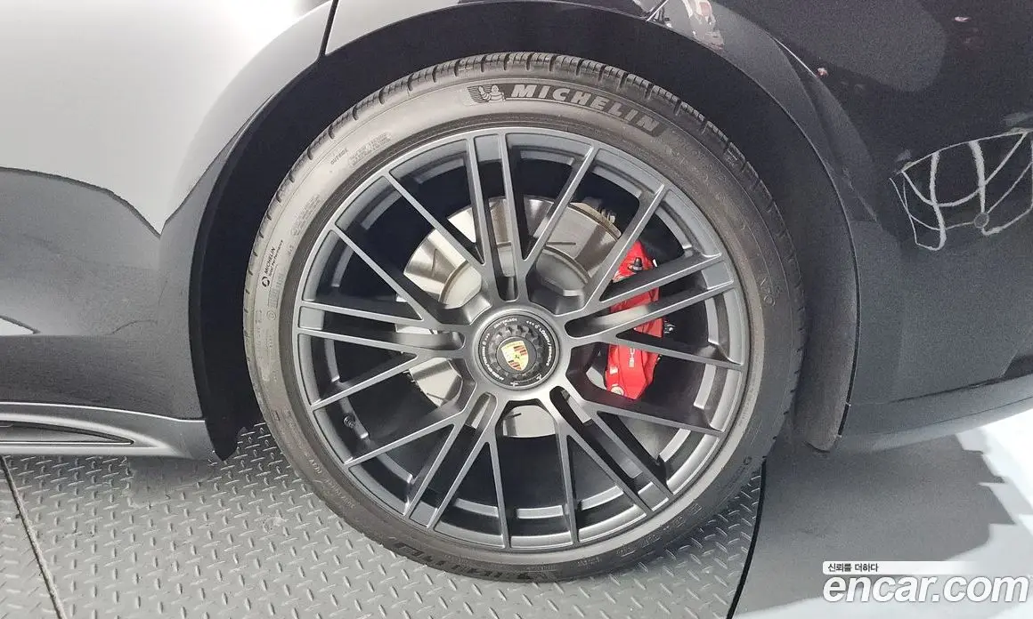 Porsche Panamera 2025 4.0 автомат (гидро), фото 7 Porsche Panamera 2025 4.0 автомат (гидро), фото 7