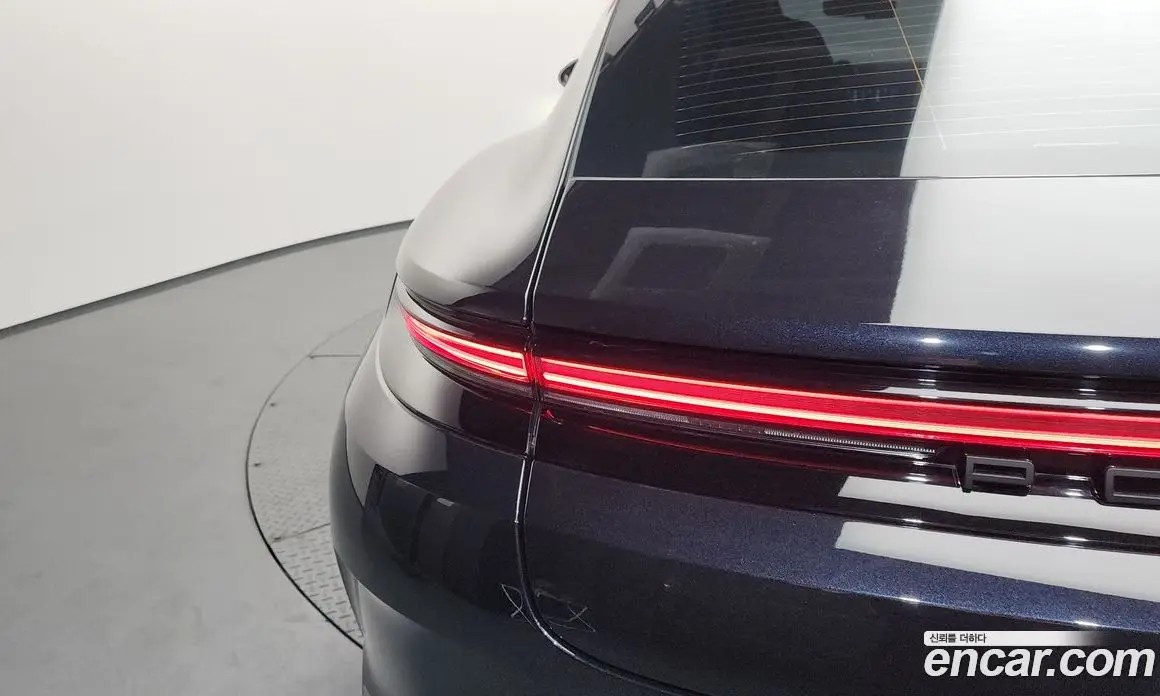 Porsche Panamera 2025 4.0 автомат (гидро), фото 9 Porsche Panamera 2025 4.0 автомат (гидро), фото 9