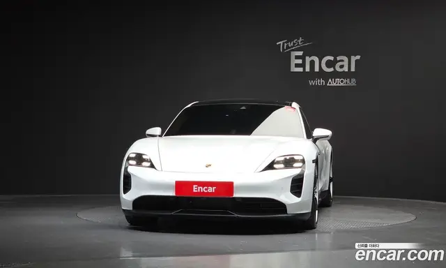 Porsche Taycan 2023 0.1 автомат (гидро), миниатюра 3 Porsche Taycan 2023 0.1 автомат (гидро), миниатюра 3