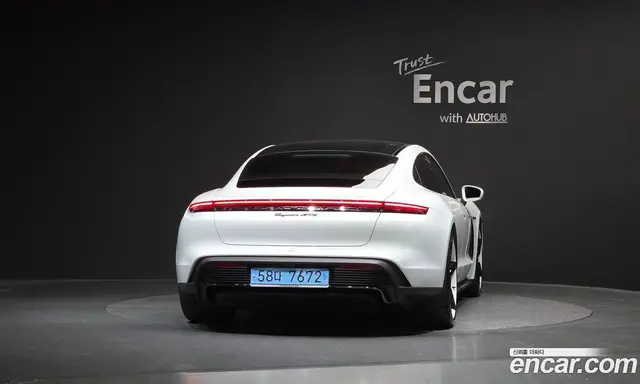 Porsche Taycan 2023 0.1 автомат (гидро), миниатюра 4 Porsche Taycan 2023 0.1 автомат (гидро), миниатюра 4
