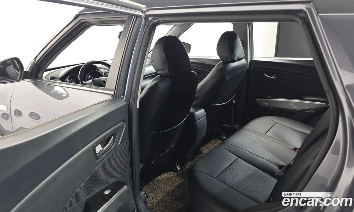 SsangYong TIBOLI 2015 1.6 автомат (гидро), фото 18