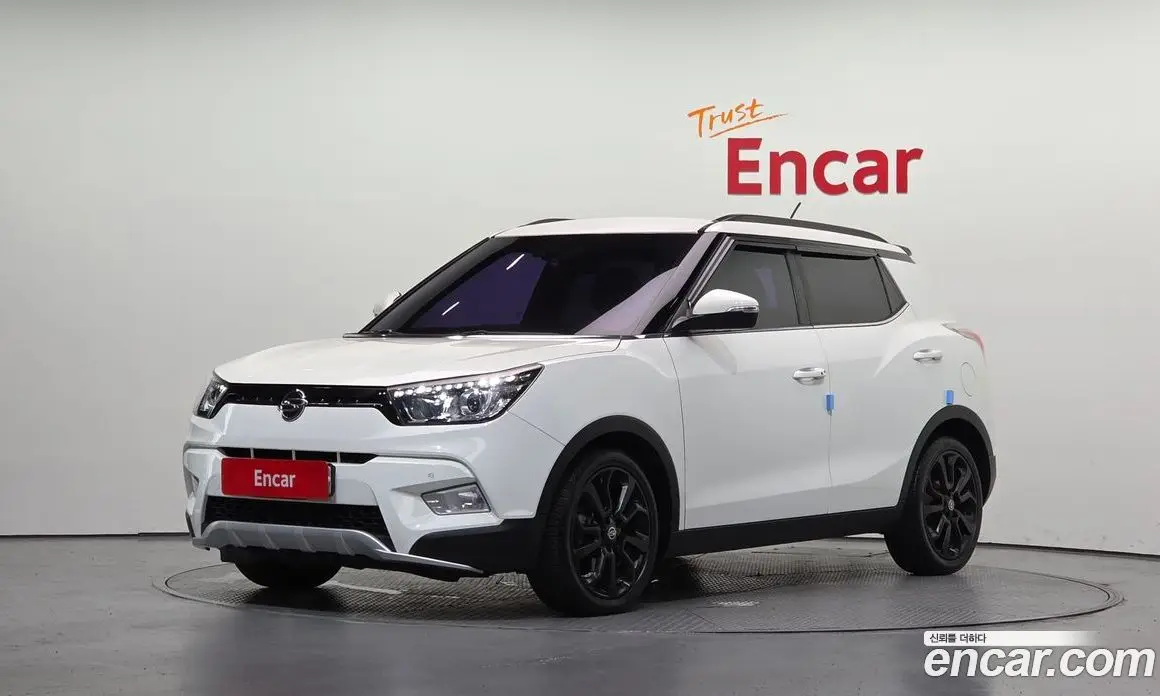 SsangYong TIBOLI 2015 1.6 автомат (гидро), фото 1