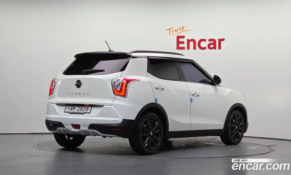 SsangYong TIBOLI 2015 1.6 автомат (гидро), фото 2