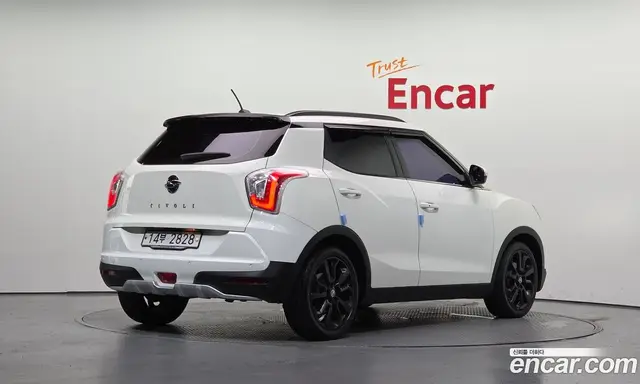 SsangYong TIBOLI 2015 1.6 автомат (гидро), миниатюра 2