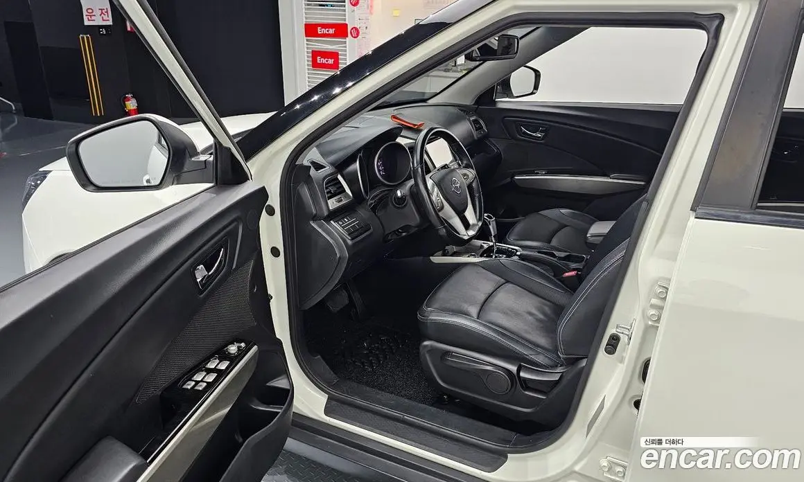 SsangYong TIBOLI 2016 1.6 автомат (гидро), фото 12