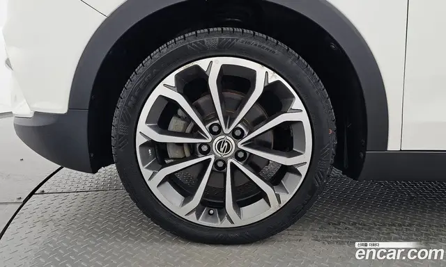 SsangYong TIBOLI 2017 1.6 автомат (гидро), миниатюра 5