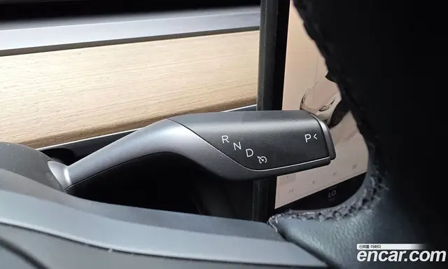 Tesla Model Y 2024 0.2 автомат (гидро), миниатюра 12