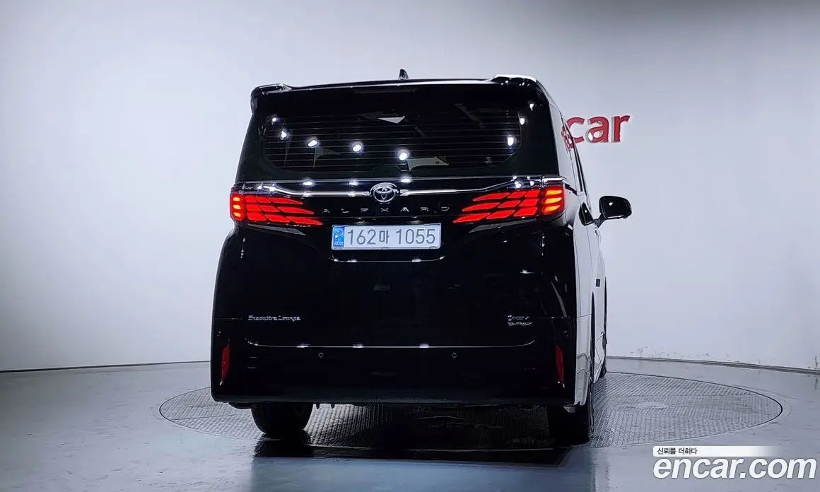 Toyota Alphard 2024 2.5 автомат (гидро), фото 4 Toyota Alphard 2024 2.5 автомат (гидро), фото 4