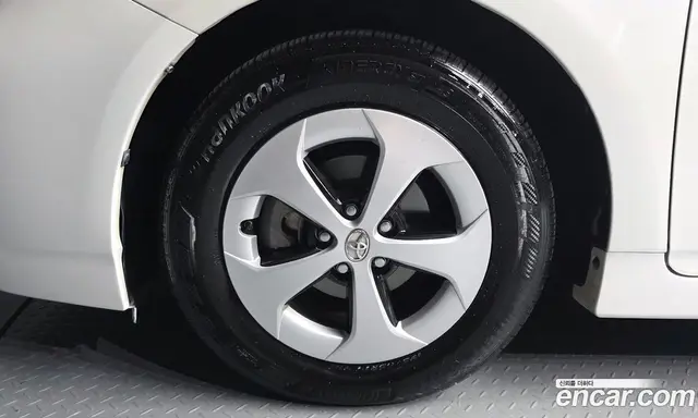 Toyota Prius 2015 1.8 автомат (гидро), миниатюра 5 Toyota Prius 2015 1.8 автомат (гидро), миниатюра 5