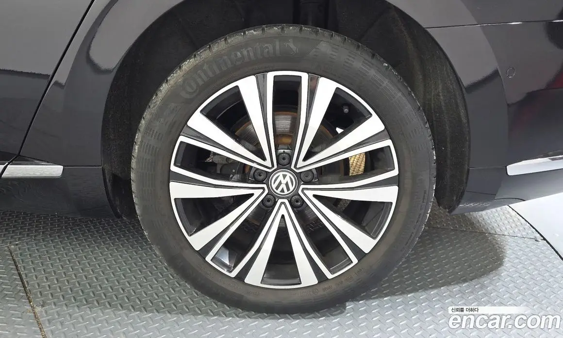 Volkswagen Arteon 2019 2.0 автомат (гидро), фото 7 Volkswagen Arteon 2019 2.0 автомат (гидро), фото 7