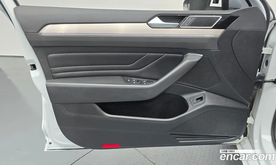 Volkswagen Passat 2022 2.0 автомат (гидро), фото 14 Volkswagen Passat 2022 2.0 автомат (гидро), фото 14