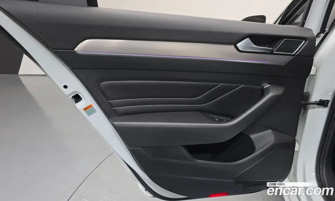 Volkswagen Passat 2022 2.0 автомат (гидро), фото 15 Volkswagen Passat 2022 2.0 автомат (гидро), фото 15