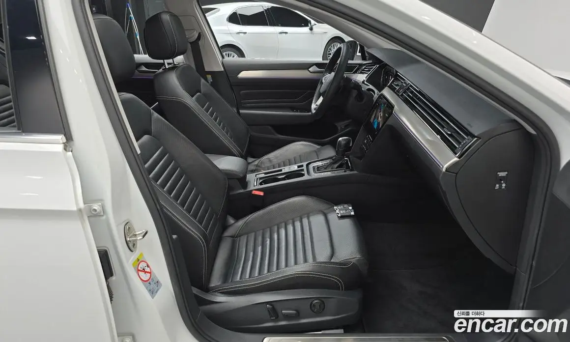 Volkswagen Passat 2022 2.0 автомат (гидро), фото 17 Volkswagen Passat 2022 2.0 автомат (гидро), фото 17