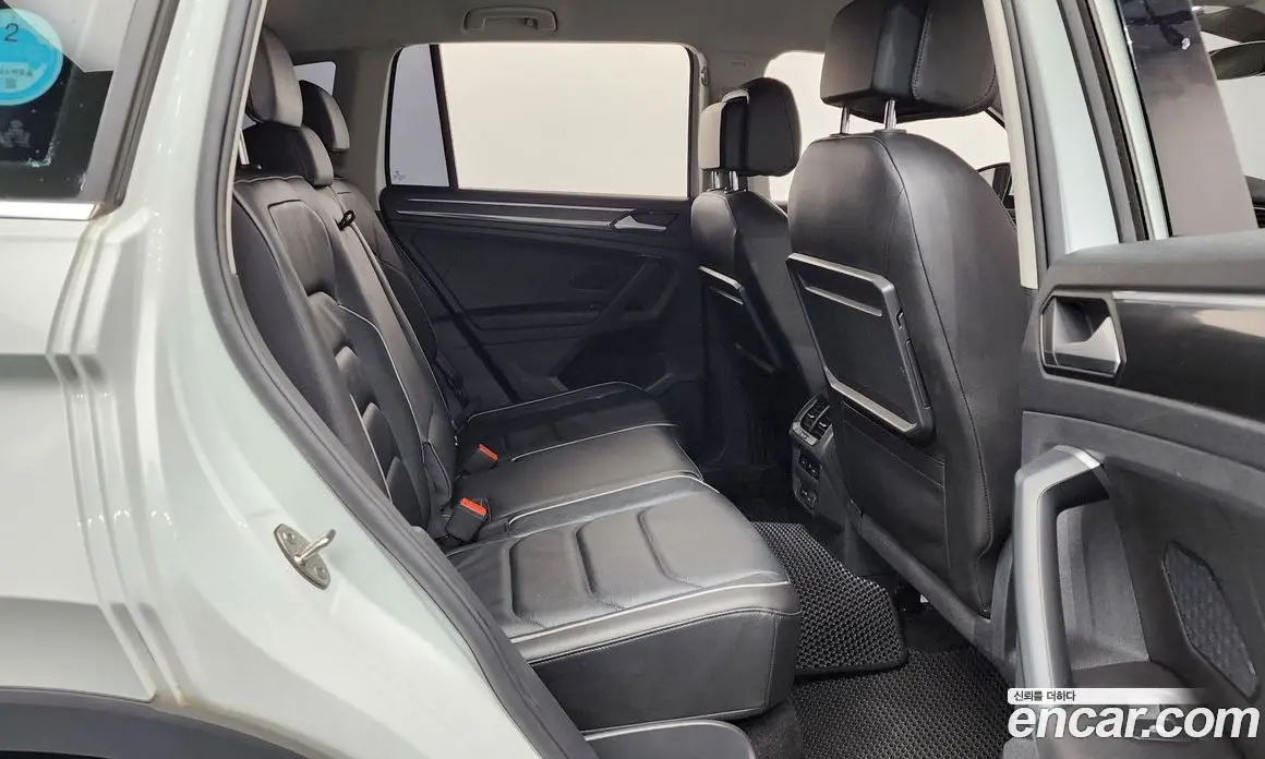 Volkswagen Tiguan 2019 2.0 автомат (гидро), фото 17