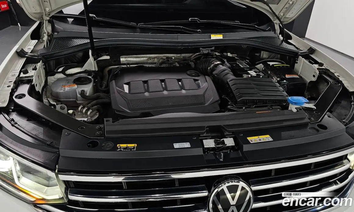 Volkswagen Tiguan 2022 2.0 автомат (гидро), фото 6 Volkswagen Tiguan 2022 2.0 автомат (гидро), фото 6