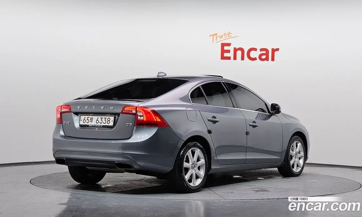 Volvo S60 2018 2.0 автомат (гидро), фото 2 Volvo S60 2018 2.0 автомат (гидро), фото 2