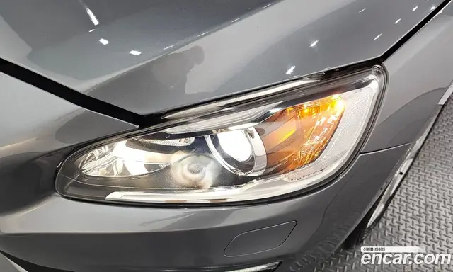 Volvo S60 2018 2.0 автомат (гидро), миниатюра 8 Volvo S60 2018 2.0 автомат (гидро), миниатюра 8