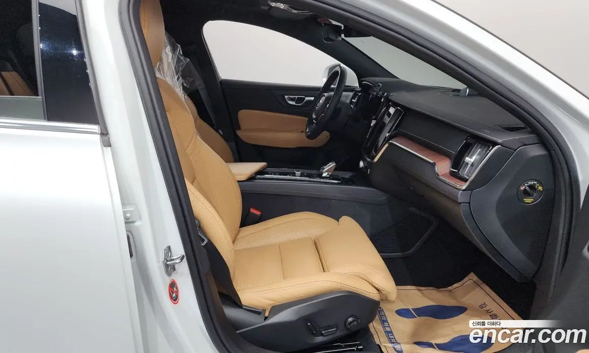 Volvo S60 2021 2.0 автомат (гидро), фото 16