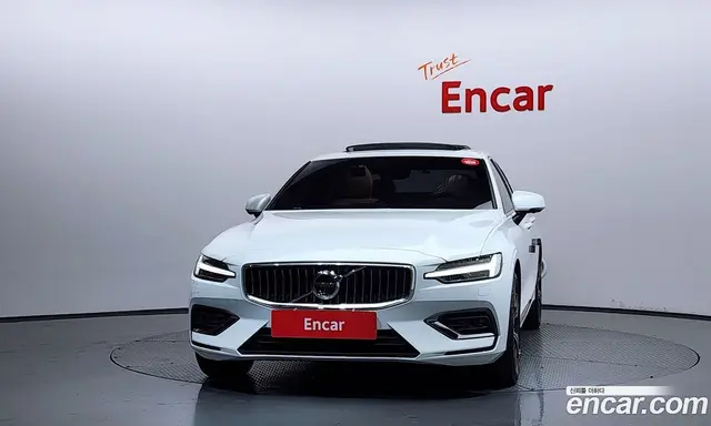 Volvo S60 2021 2.0 автомат (гидро), миниатюра 3