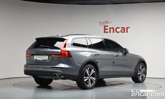 Volvo V60, 2020, 50 753 км Volvo V60, 2020, 50 753 км