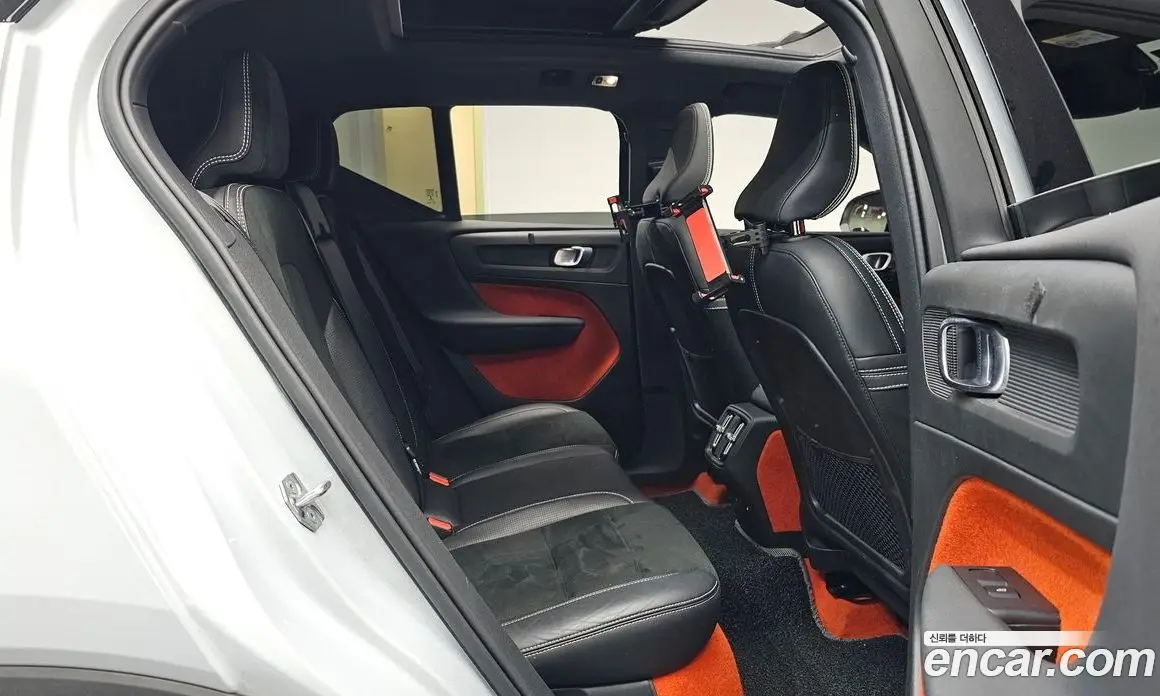 Volvo XC40 2020 2.0 автомат (гидро), фото 17 Volvo XC40 2020 2.0 автомат (гидро), фото 17