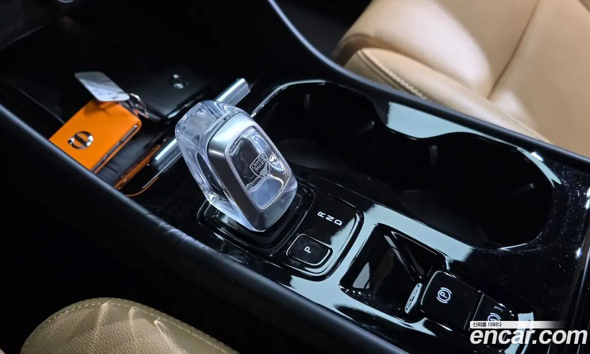 Volvo XC40 2021 2.0 автомат (гидро), фото 12 Volvo XC40 2021 2.0 автомат (гидро), фото 12