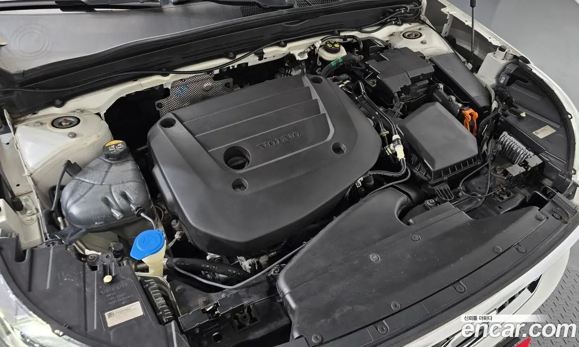 Volvo XC40 2021 2.0 автомат (гидро), фото 6 Volvo XC40 2021 2.0 автомат (гидро), фото 6