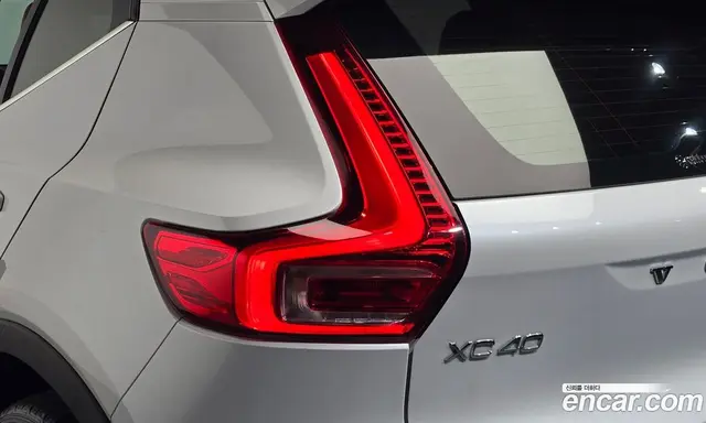 Volvo XC40 2021 2.0 автомат (гидро), миниатюра 9 Volvo XC40 2021 2.0 автомат (гидро), миниатюра 9