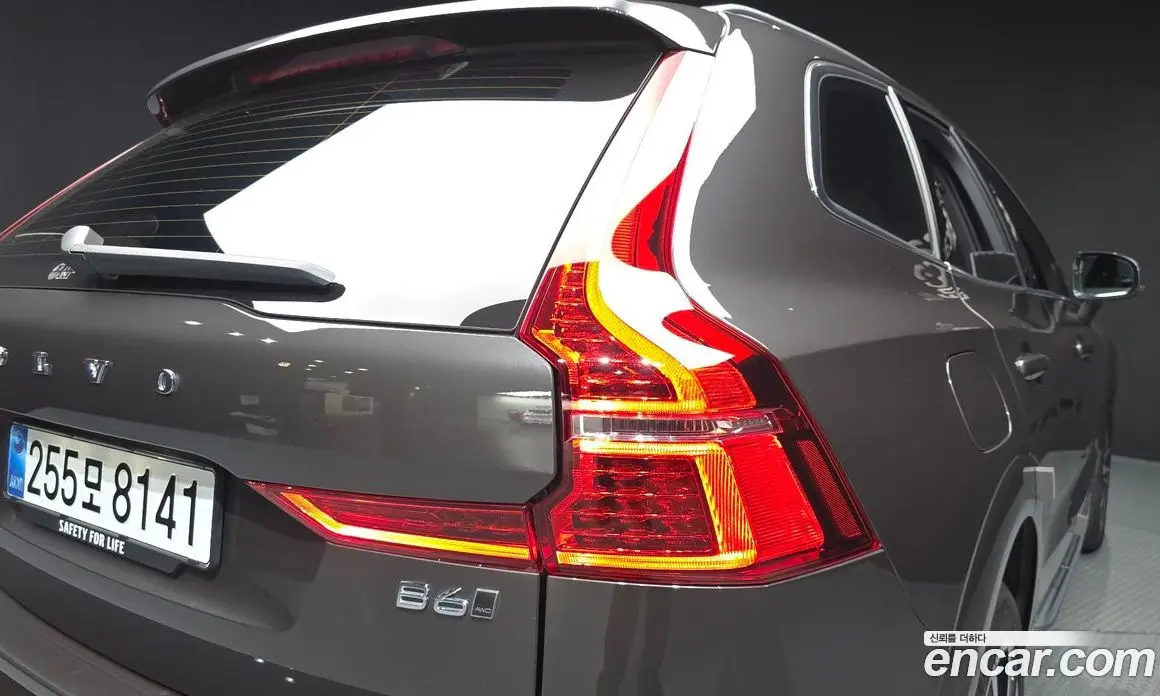 Volvo XC60 2025 2.0 автомат (гидро), фото 9 Volvo XC60 2025 2.0 автомат (гидро), фото 9