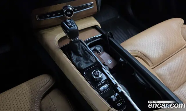 Volvo XC90 2019 2.0 автомат (гидро), миниатюра 12