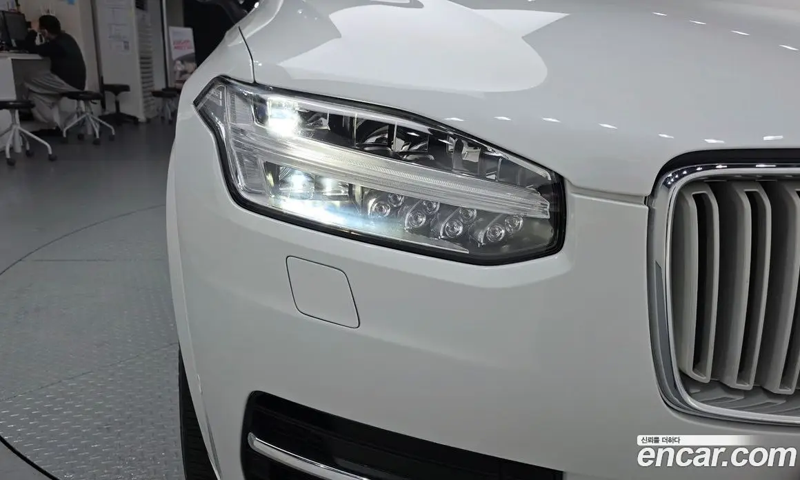 Volvo XC90 2019 2.0 автомат (гидро), фото 8