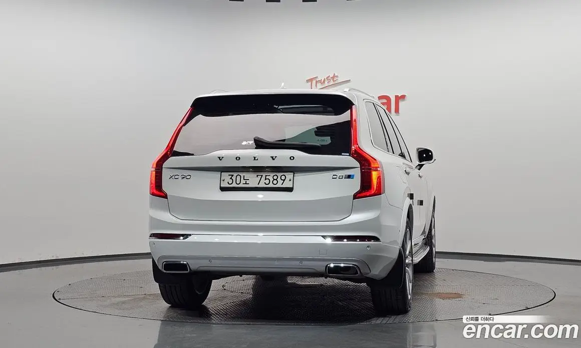Volvo XC90 2019 2.0 автомат (гидро), фото 3 Volvo XC90 2019 2.0 автомат (гидро), фото 3