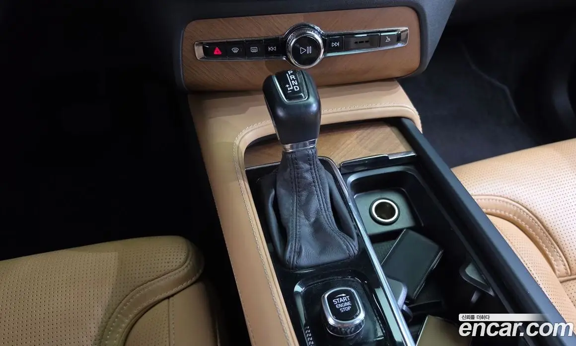 Volvo XC90 2020 2.0 автомат (гидро), фото 12 Volvo XC90 2020 2.0 автомат (гидро), фото 12