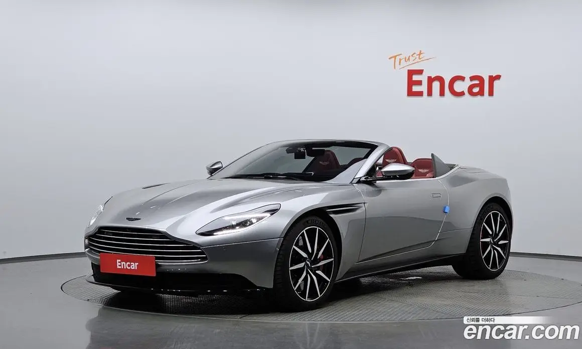 Aston Martin DB11 2023 4.0 автомат (гидро), фото 1 Aston Martin DB11 2023 4.0 автомат (гидро), фото 1