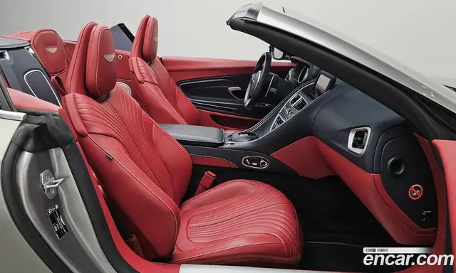 Aston Martin DB11 2023 4.0 автомат (гидро), миниатюра 12