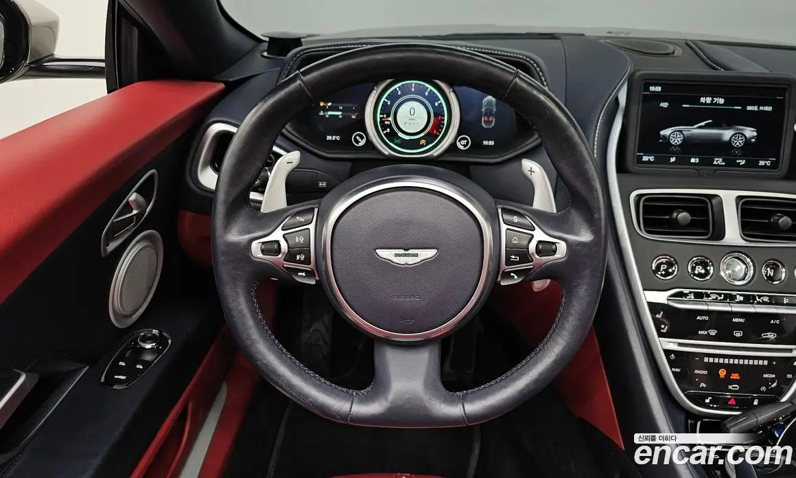 Aston Martin DB11 2023 4.0 автомат (гидро), фото 14 Aston Martin DB11 2023 4.0 автомат (гидро), фото 14