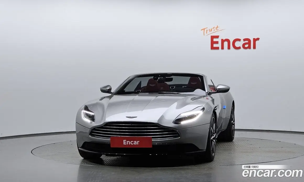 Aston Martin DB11 2023 4.0 автомат (гидро), фото 3 Aston Martin DB11 2023 4.0 автомат (гидро), фото 3