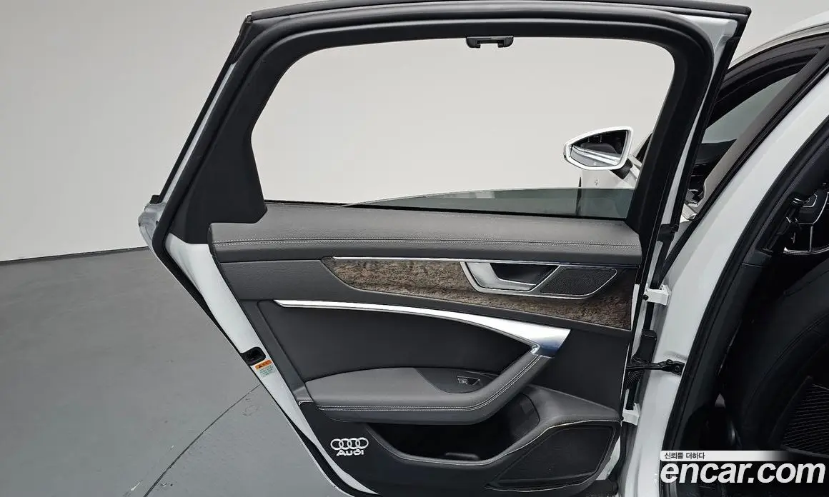 Audi A6 2021 3.0 автомат (гидро), фото 14 Audi A6 2021 3.0 автомат (гидро), фото 14
