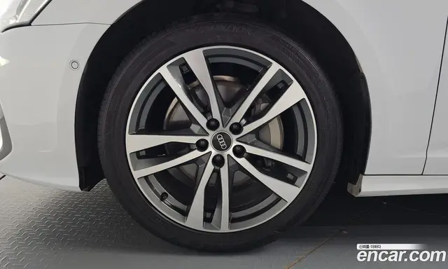 Audi A6 2021 2.0 автомат (гидро), миниатюра 4