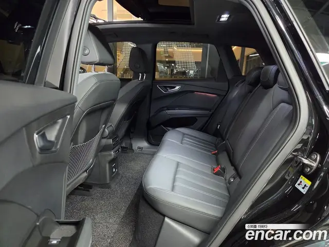 Audi Q4 e-tron 2026 автомат (гидро), миниатюра 8
