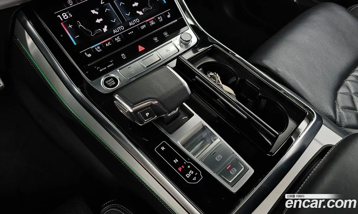 Audi Q8 2023 3.0 автомат (гидро), фото 12