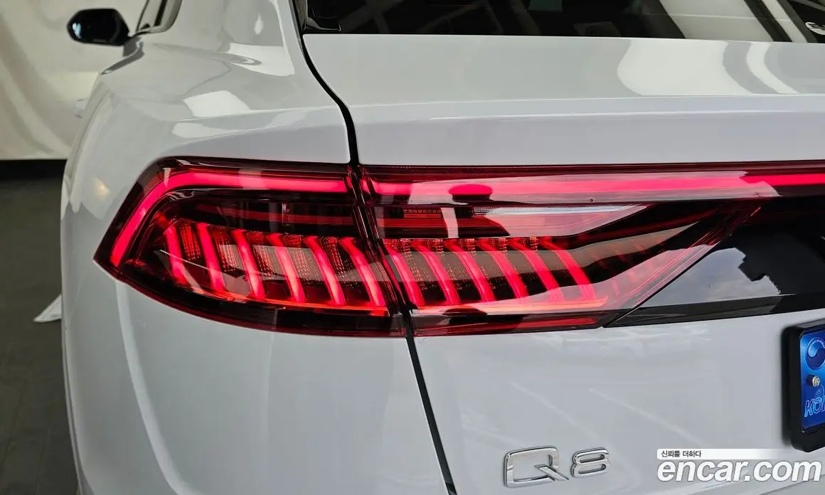 Audi Q8 2023 3.0 автомат (гидро), фото 9