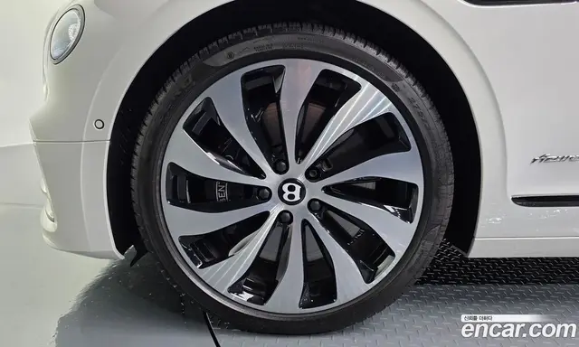 Bentley Flying Spur 2023 4.0 автомат (гидро), миниатюра 5 Bentley Flying Spur 2023 4.0 автомат (гидро), миниатюра 5