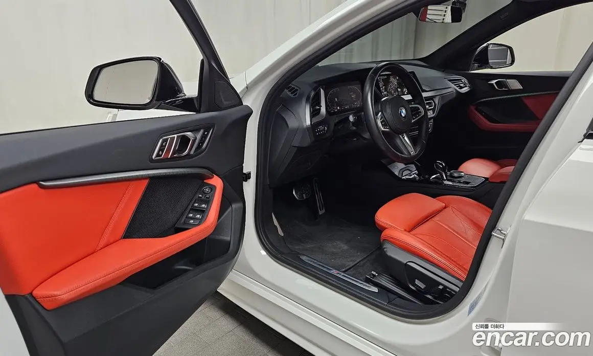BMW 1 серия 2022 2.0 автомат (гидро), фото 13