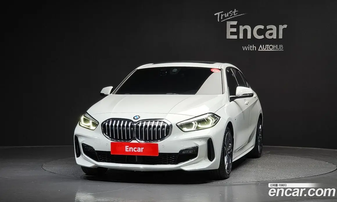 BMW 1 серия 2022 2.0 автомат (гидро), фото 3