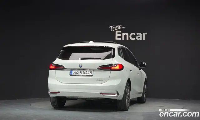 BMW 2 серия 2024 2.0 автомат (гидро), миниатюра 4