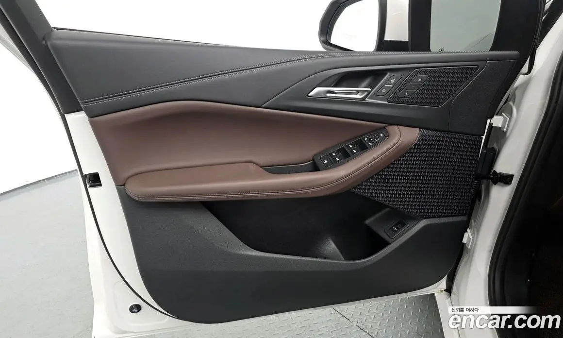 BMW 2 серия 2025 2.0 автомат (гидро), фото 14