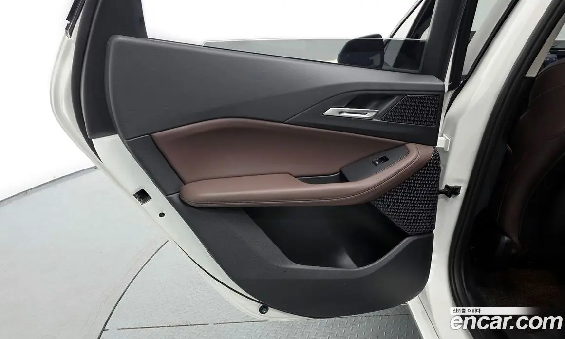 BMW 2 серия 2025 2.0 автомат (гидро), фото 15