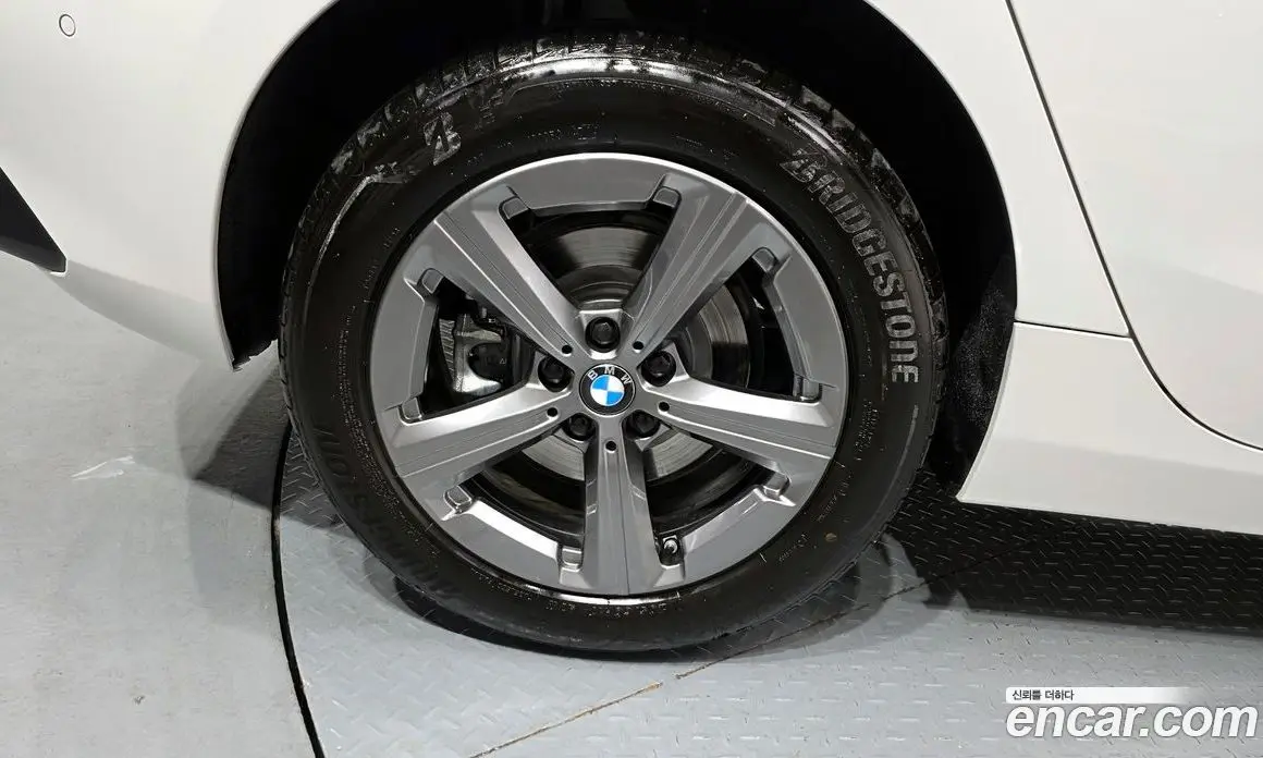 BMW 2 серия 2025 2.0 автомат (гидро), фото 5